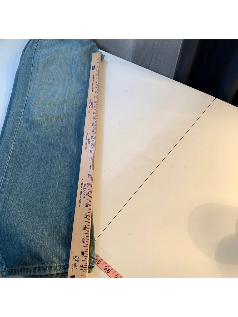 Levis levi 559